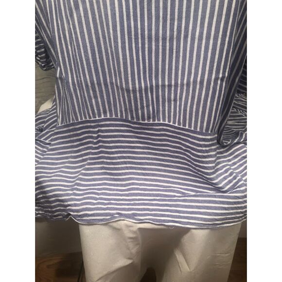 a.n.a. Short sleeve blue and white strip top in size XL - Picture 5 of 9
